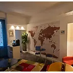 Antiqua Domus Guest house 4*