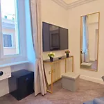 Antiqua Domus 4*
